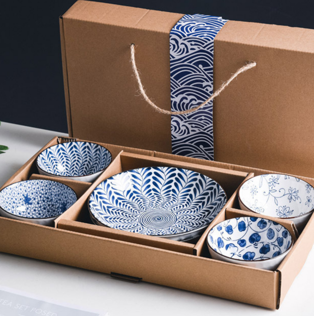 Mina Hampers Set