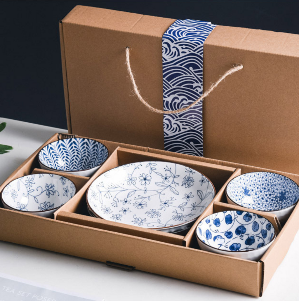 Mina Hampers Set