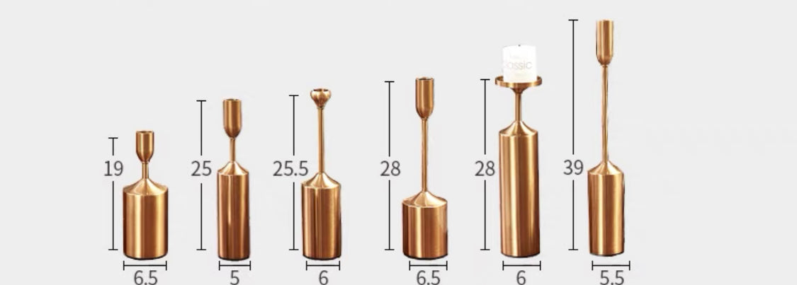 Gold Candleholders Set